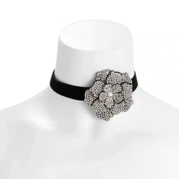 Rose Flower Full Rhinestone Crystal Choker - Picture 6 of 6